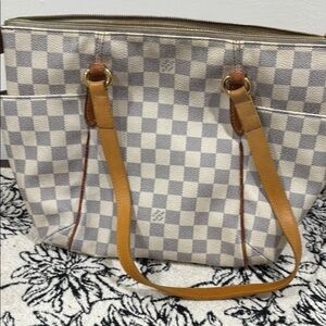 vintage & authentic Louis Vuitton Damier Azur Totally PM